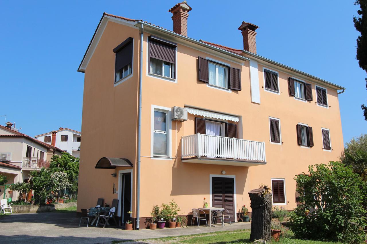רוביני Apartments Rosanna מראה חיצוני תמונה